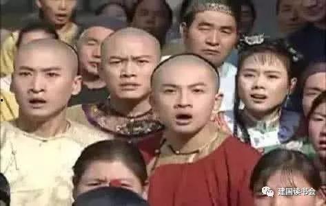 吃瓜排队效应,社交热点背后的心理现象