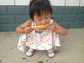 和宝宝直播吃瓜,趣味横生亲子时光